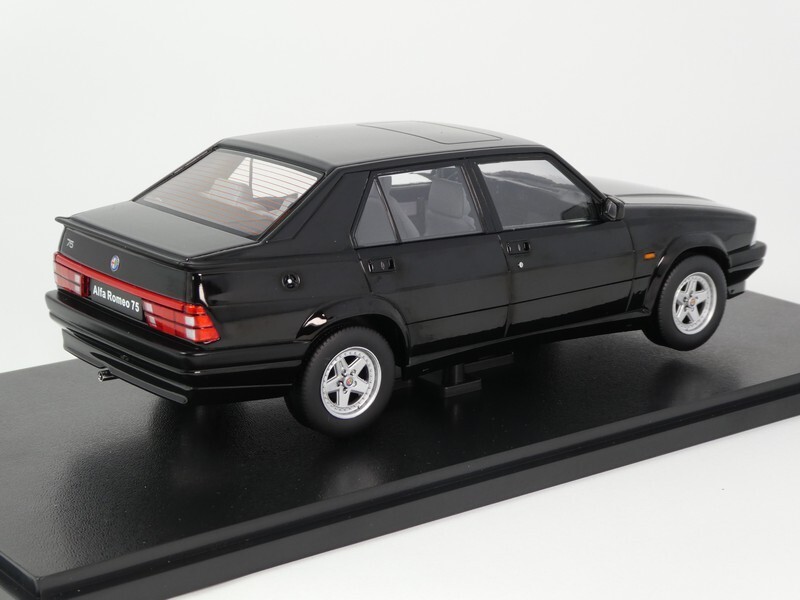 PROGETTO K PK198 Scala 1/43 | ALFA ROMEO 75 T POLIZIA GIRO D'ITALIA 1988 WHITE