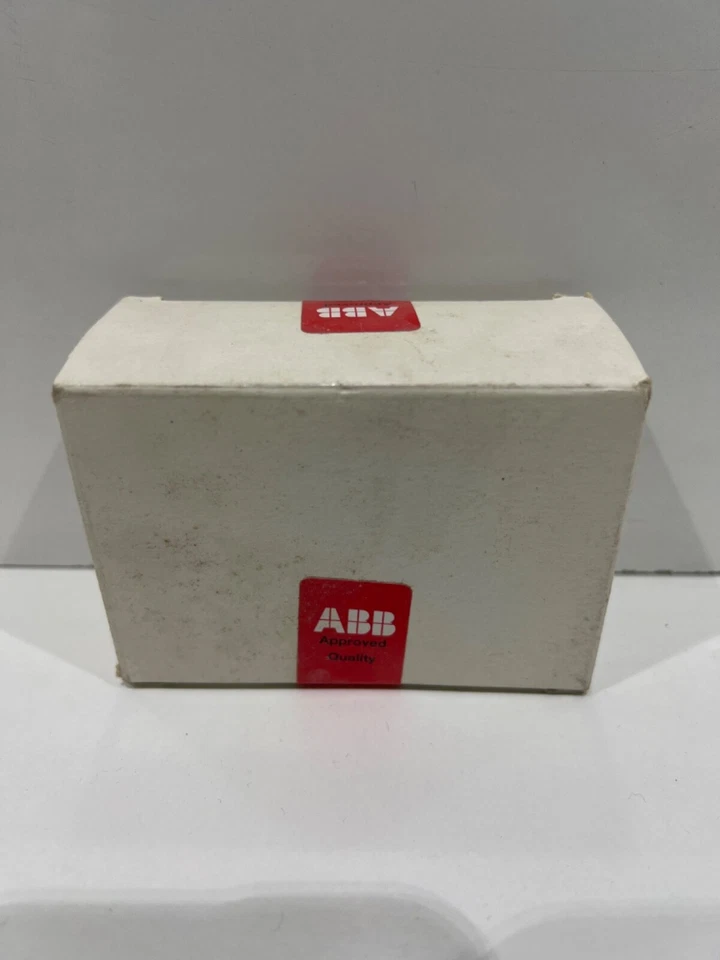 ABB ABZ/S 2.1 Application Unit Time 2CDG 110 072 R0011 - Image 4 of 4
