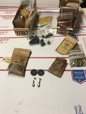  GENUINE NOS HARLEY DAVIDSON BATTERY TERMINAL SCREWS/NUTS/FELTS  # 66112-23 OEM