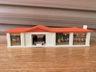 Vintage 1968 Mattel Hot Wheels Super Charger Restaurant Garage, working!