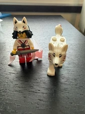 LEGO Ninjago Akita Minifigure and Lloyd's Wolf Animal Great Condition