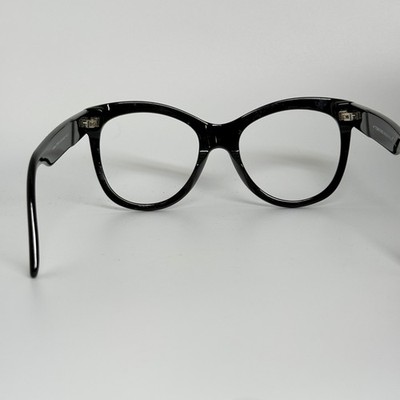 Tom Ford Wallace TF870 01B Black Cat Eye Sunglasses Made in  display picture 1