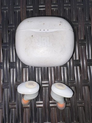 JBL Tune 225TWS True Wireless Bluetooth Earbuds White Charging Case In Ear Pure