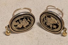 antik bezaubernde Biedermeier Ohrringe Schaumgold Emaille ANSCHAUEN !!!