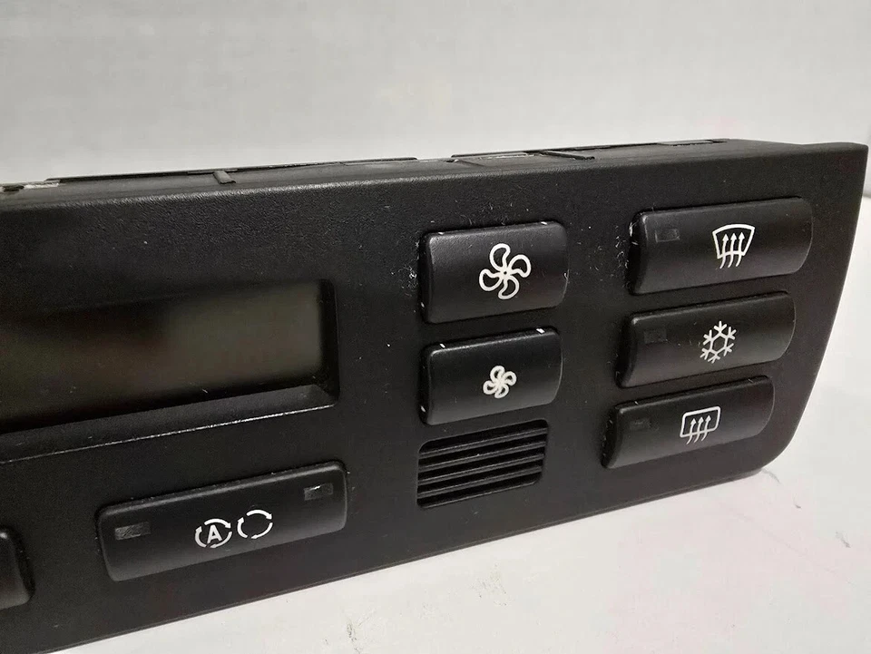 2004 - 2010 宝马 X3 交流电加热器气候控制 6956319 P84 — 第 3/4 张图片