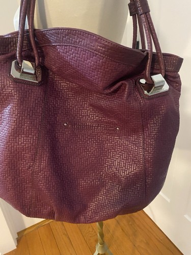 B Makowsky Large Woven Leather Hobo Shoulder Bag Plum Wine - Picture 4 of 10