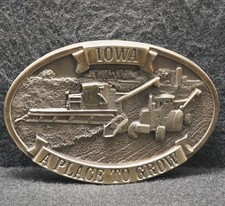 XD19119 VINTAGE 1977 IOWA A PLACE TO GROW STATE COMMEMORATIVE MENS BELT BUCKLE