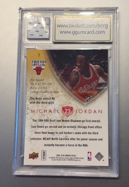 MICHAEL JORDAN 2009 UD LEGACY COLLECTION GAME USED JERSEY BCCG 10  view 2