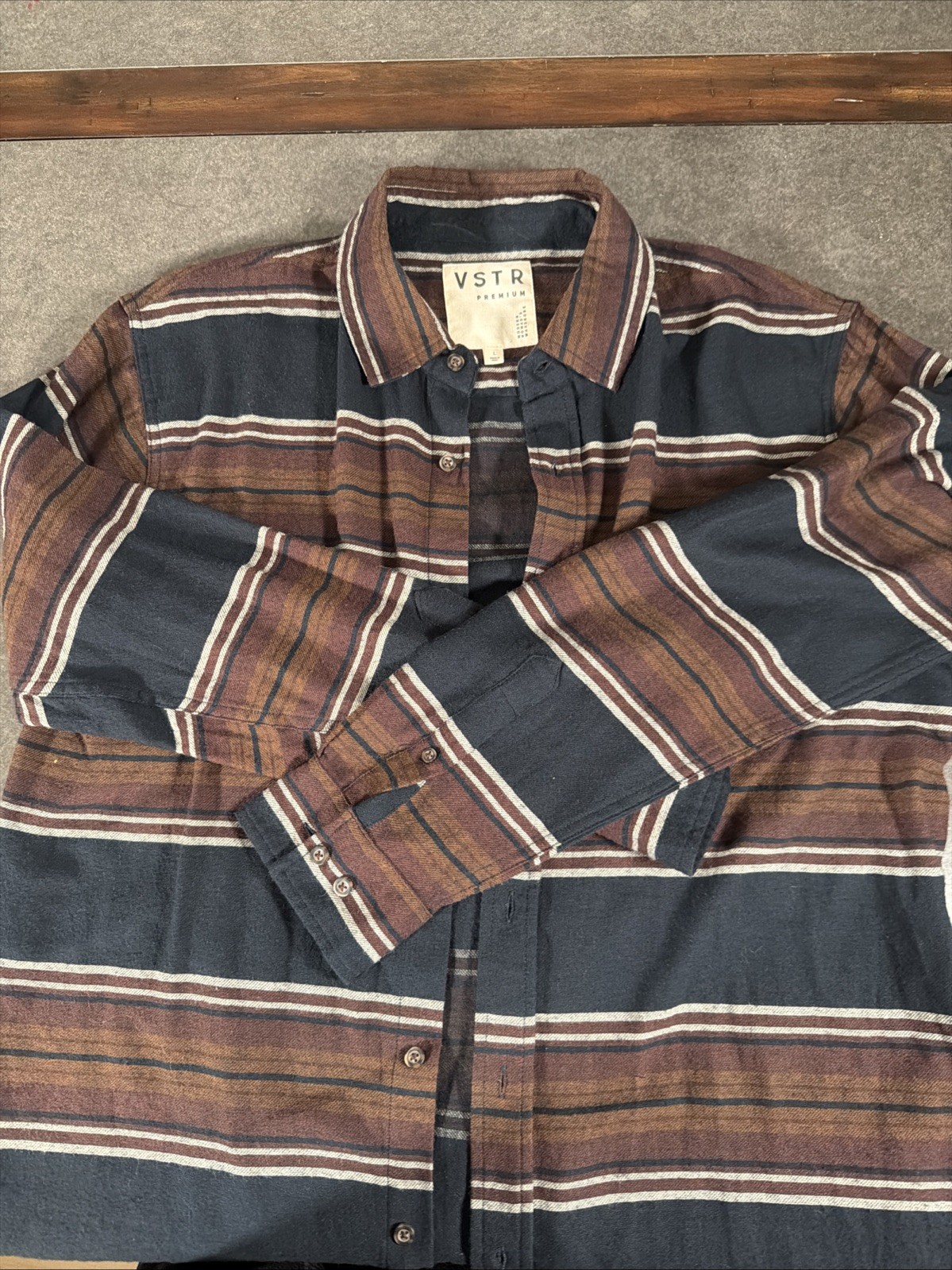 VSTR Premium Flannel Shirt Mens Large Brown Blue Striped Long Sleeve Button Up