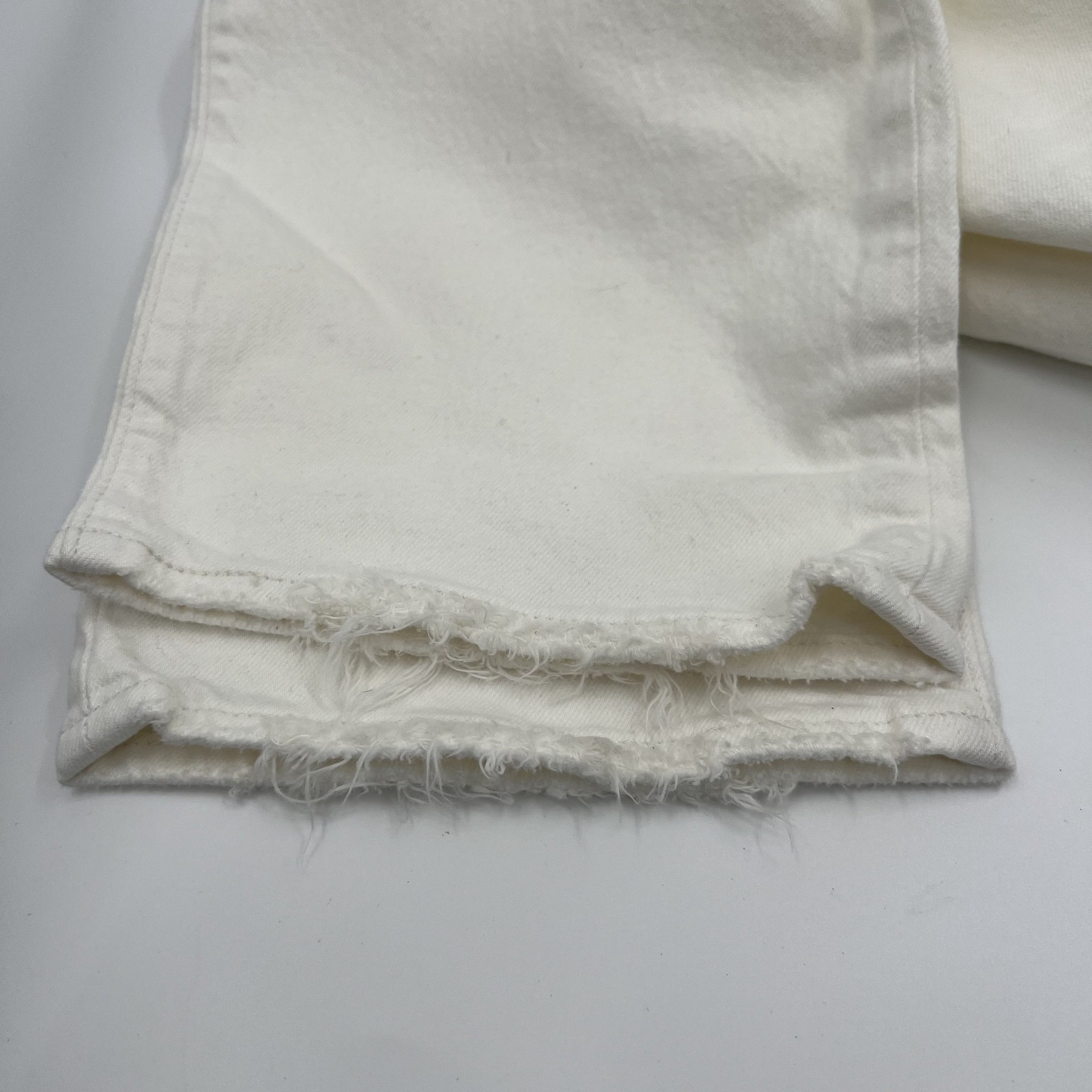 Levis Premium Ribcage Straight Ankle Jeans Womens Size 28 White Distressed NEW thumbnail 11