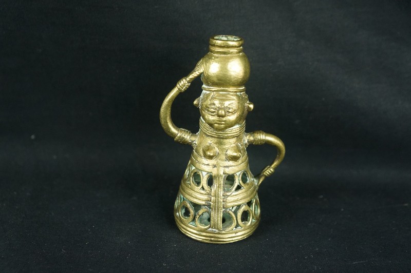Nice vintage Hindu brass / bronze figurine 4" [Y7-W7-A8]