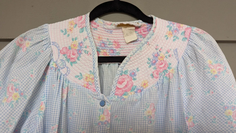 Mejoras Ropa de dormir Abrigo para mujer Manga corta Bolsillos a presión Azul Talla M? Foto 3 de 4