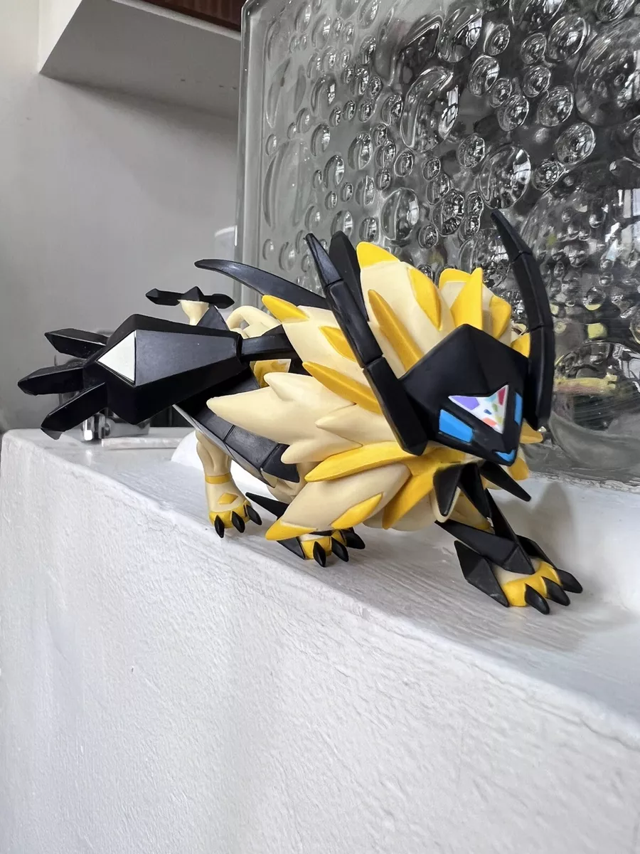 Solgaleo Sun & Moon Dusk Mane Necrozma TAKARA TOMY Pokemon Moncolle Figure