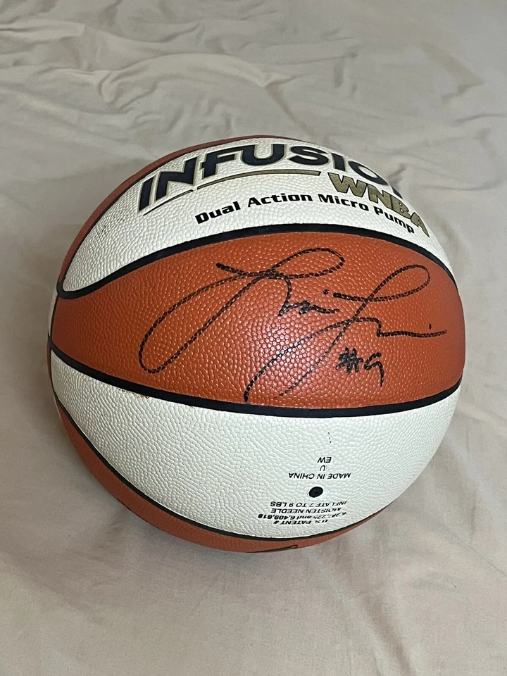 Lisa Leslie Autografiado Firmado WNBA LA Sparks Oficial Spalding Baloncesto NUEVO Foto 2 de 4