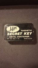 Vintage Jiffy Secret Key Magnetic Metal Holder Made in USA Black & White 2-3/8"