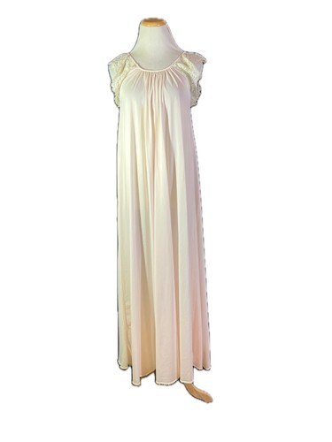 Vintage late 1960s Miss Elaine Long Pink Nightgown Lace Sleeves