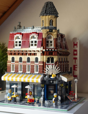 LEGO 10182 Cafe Corner, mit Minifiguren, nur Lego, Zustand sehr gut