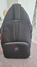 Sacksquare Sling Bag mit Flaschenhalter, Schw...