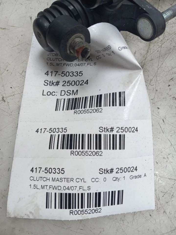 06-10 TOYOTA YARIS S 1.5L CLUTCH MASTER CYLINDER MANUAL TRANSMISSION - Image 4 of 4