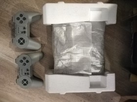 playstation 1 SPCH1001/94000 w/RCA & DC, 2 control, 1 charger + batt, gamesharrk