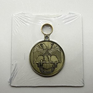Vtg Scottish Rite Free Mason 32nd Degree  Keychain Fob New In Pkg.