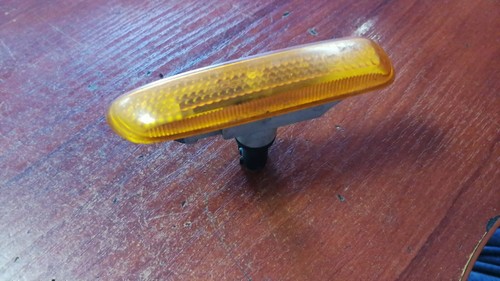 BMW E46 KOTFLÜGEL SEITENBLINKER LINKS 8370719