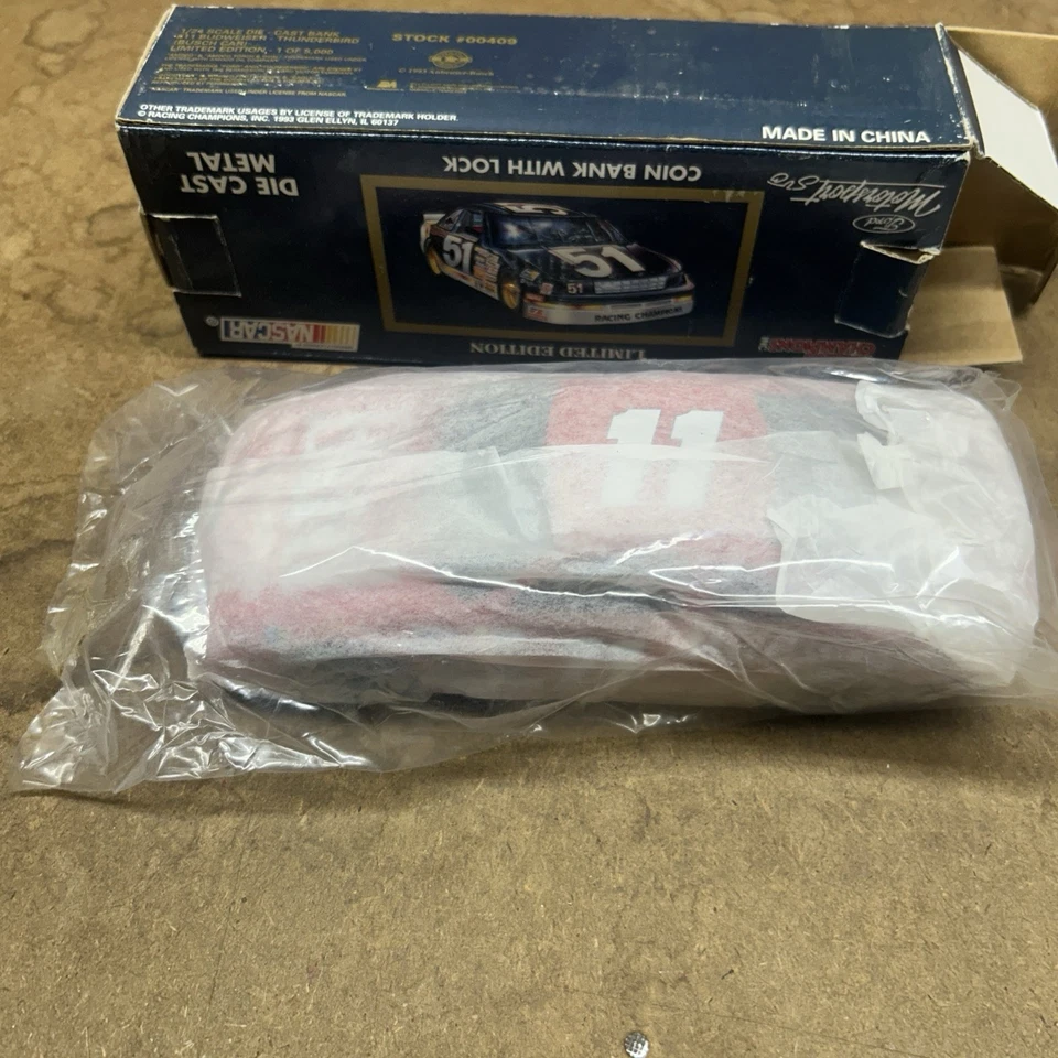 Racing Champions 1993 1:24 diecast NASCAR #11 Budweiser Busch 1 de 5000 bancos Foto 3 de 4