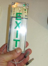 AIRCRAFT EXIT LIGHT POSSIBLE BOEING 727/737 AS REMOV INTERVALEP/N 87-3-1002-51-1