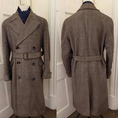 Tweed Herren Fischgräte Mantel Gürtel Übers Knie Doppelreihig Formell Retro - Bild 1 von 4