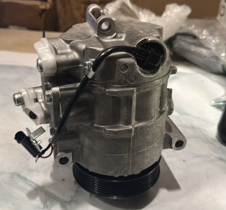 AC Compressor Mercedes Benz C230 C230 C240 C250 C280 C300 CL500 2001- 2012 - Image 2 of 4