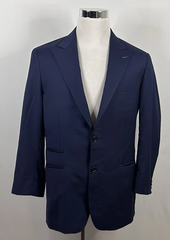 Abrigo deportivo a medida Indochino 42S 100 % lana azul marino solapa pico dos botones Foto 2 de 4