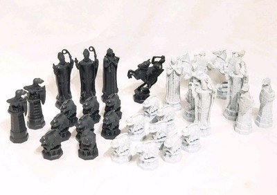 30 Pc Harry Potter Wizard Chess Replacement Piecesonly Incomplete SetMattel 2002