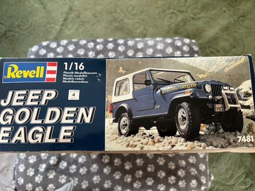 Jeep Golden Eagle n Renegade big scale model kit 1/16 Revell very rare - Picture 4 of 6