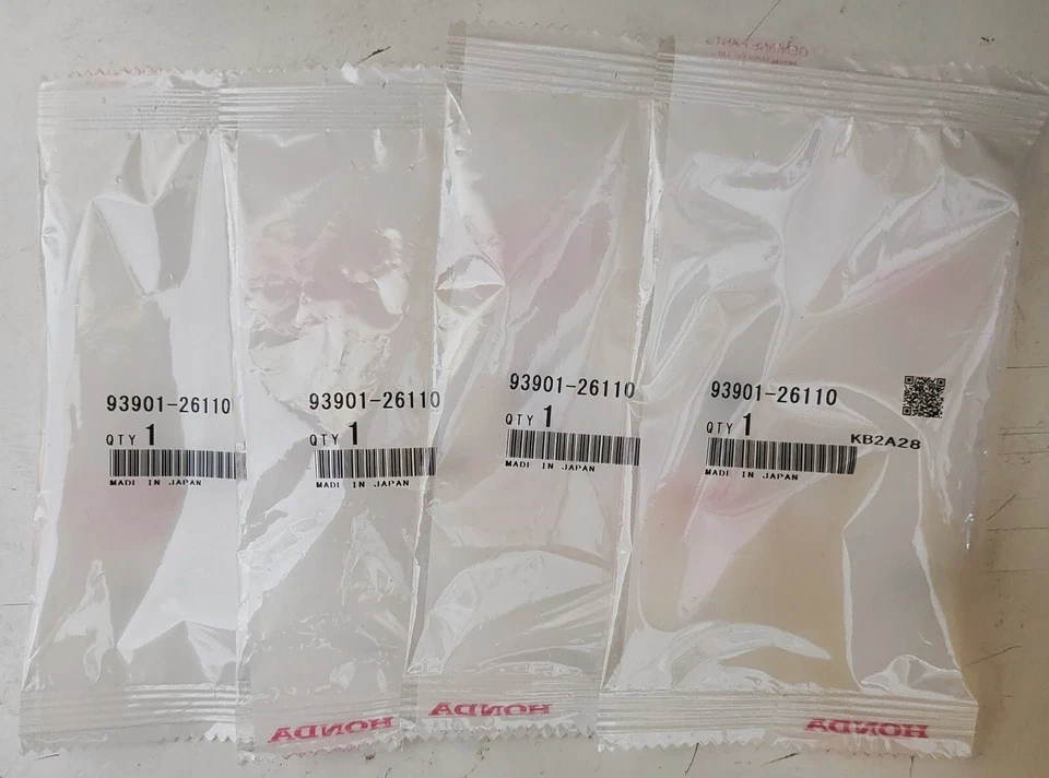 Nos.OEM Honda XL200R,XL125R,NX125,Chain slider swingarm screw.bolt Set of 4 - Image 3 of 3