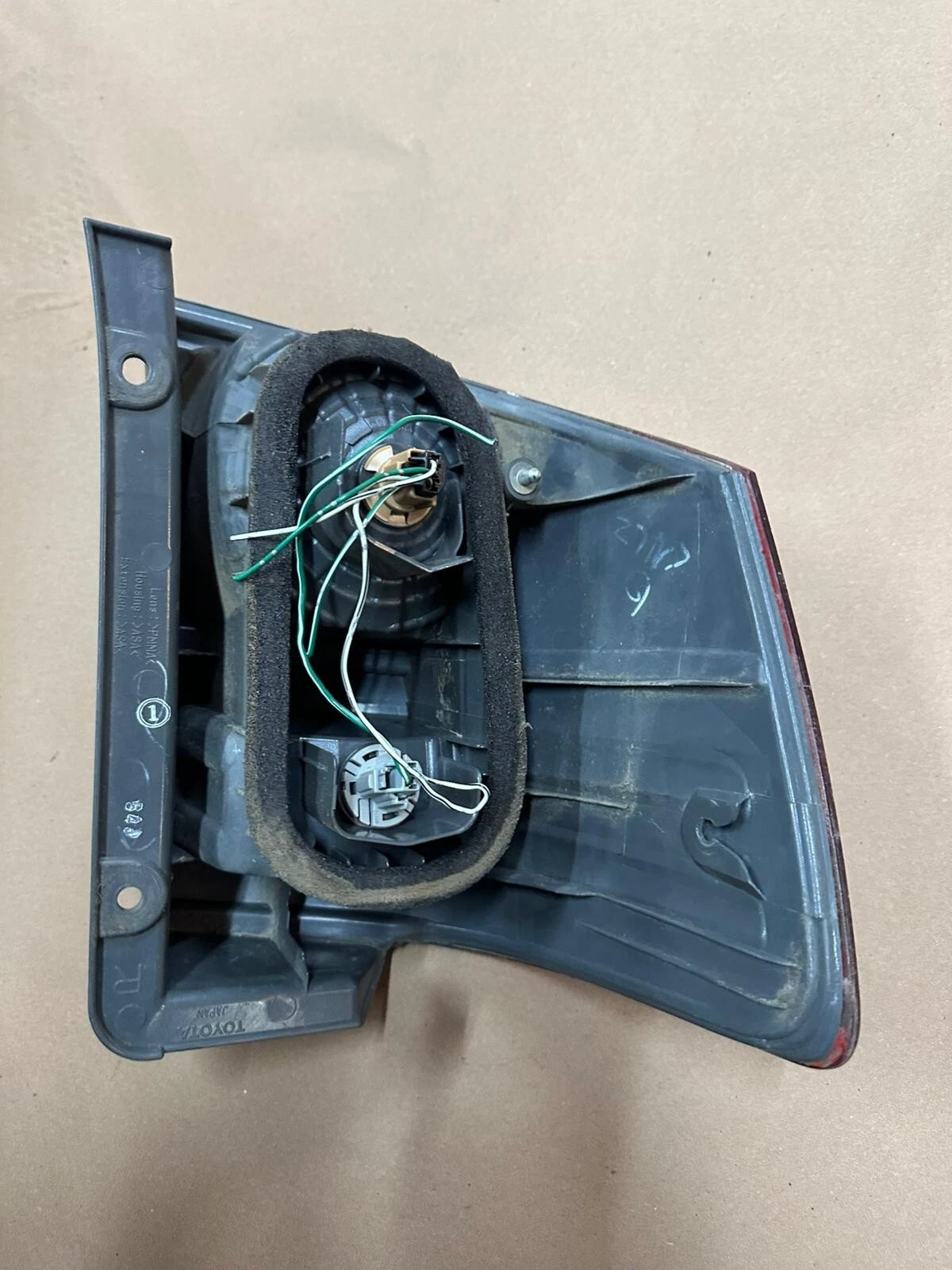Genuine Toyota Prius Hybrid 2009 - 2015 Front Wiper Motor With Linkage