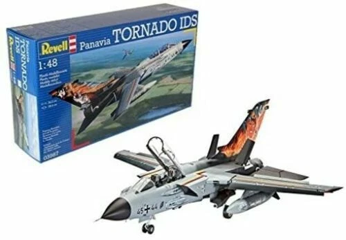 Aereo militare di modellismo statico Revell scala 1:48