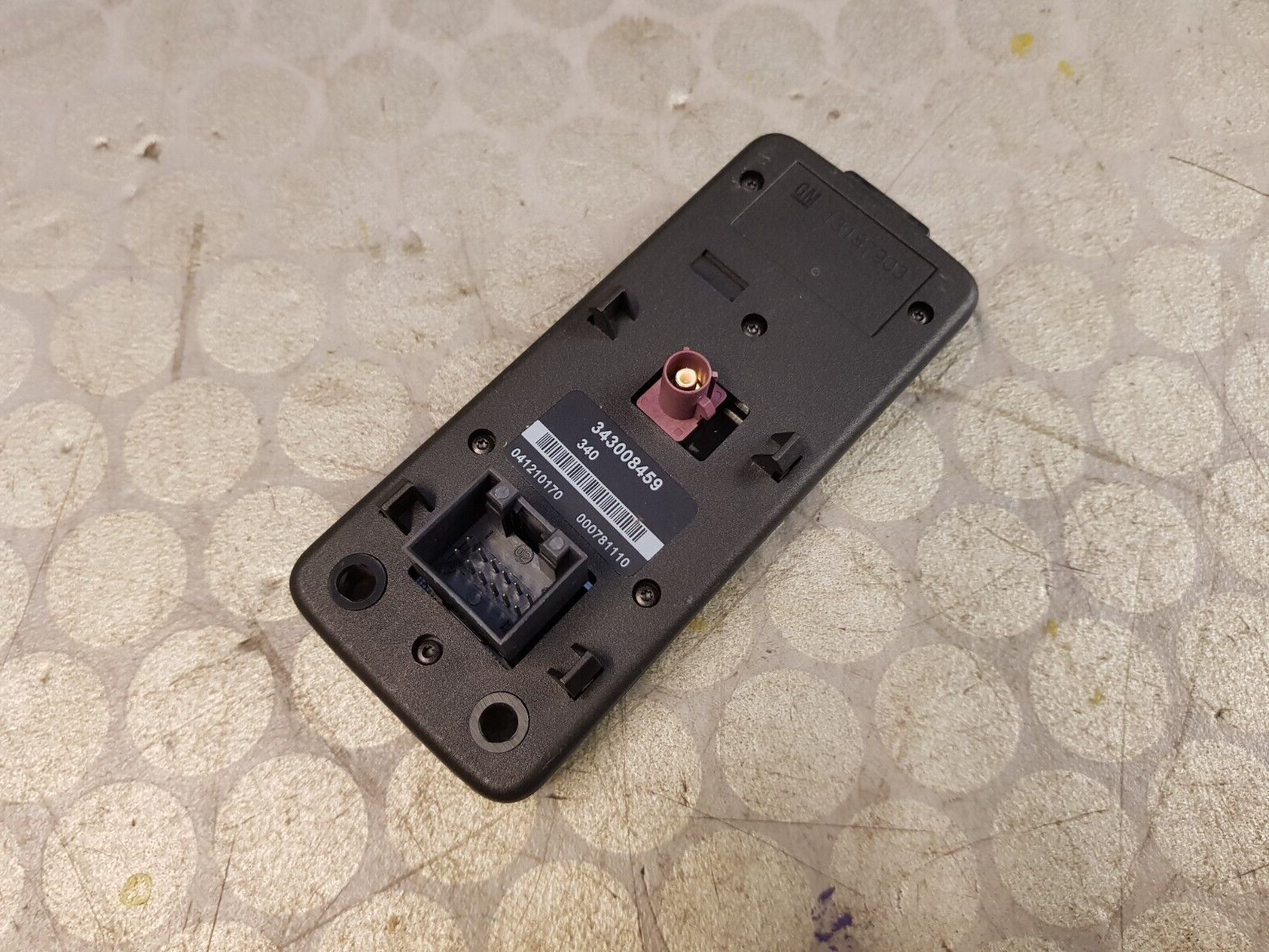 2010 Vauxhall Corsa D Battery Phone Holder Charger 343008459 ref1 