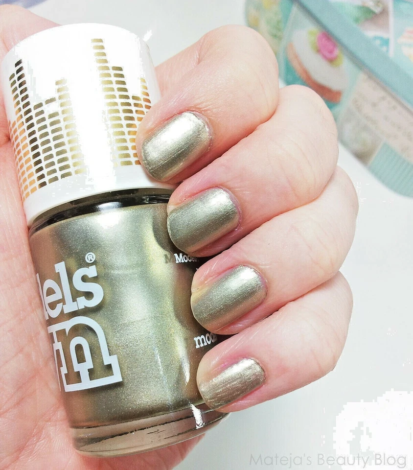 ModelsOwn Copacabana Disco Hose Nagellack selten NP229 Models Own gold grün