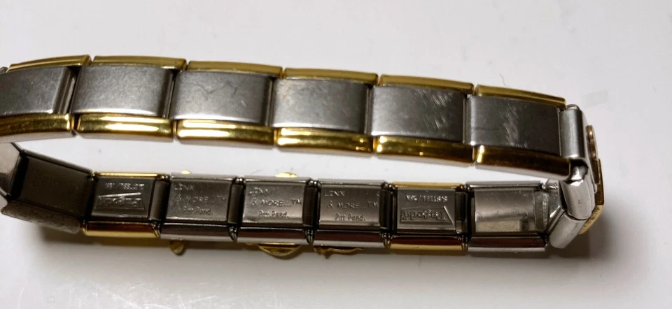 Pulsera de enfermeras de acero inoxidable Linx & More ITALIANA 6,6" con 17 eslabones 10 dijes Foto 3 de 4