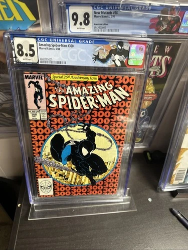 The Amazing Spider-Man #300 Newsstand (May 1988) CGC 8.5 Custom Label