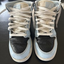 Jordan Air 1 Mid GS Light Blue Black White 6Y Unisex Kids Athletic Sneakers