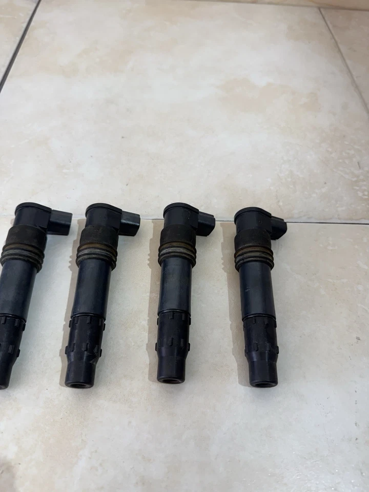Bobinas de encendido Suzuki GSXR600 GSXR 600 2001-2003 bobina tapas de bujías Foto 3 de 4