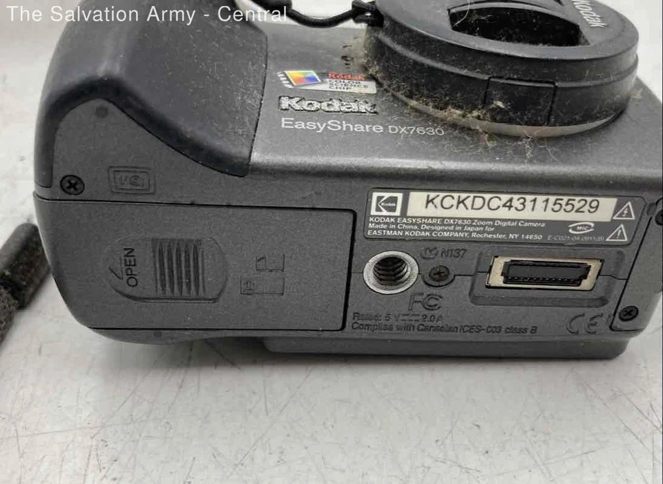 Kodak EasyShare DX7630 6.1MP Black Auto Power Save Point & Shoot Digital Camera - Image 4 of 4