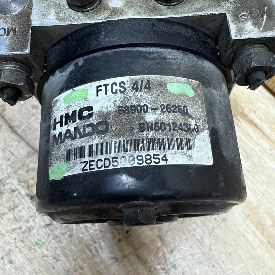2005 2006 Hyundai Santa Fe ABS Anti Lock Brake Pump | 58900-26260 OEM Foto 3 de 4