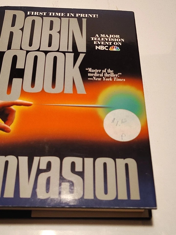 Invasion Robin Cook 1997 Berkley Edition Medical Thriller Hardcover Dust Jacket  Foto 2 de 4