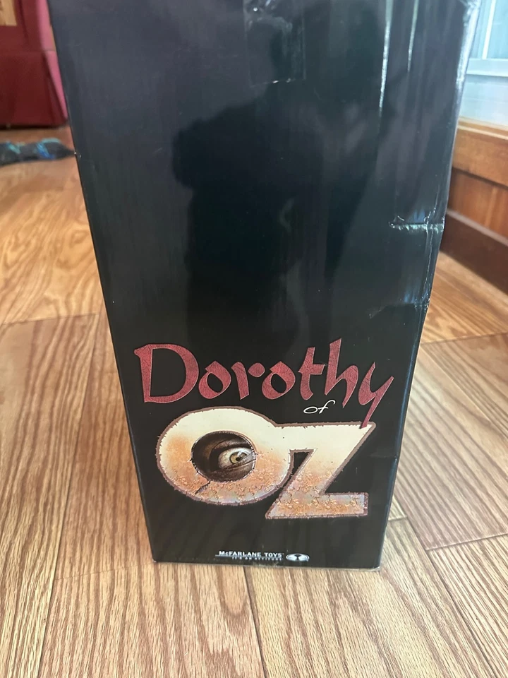 Figura exclusiva McFarlane's Monsters Twisted Land of Oz DOROTHY Collectors Club Foto 3 de 4