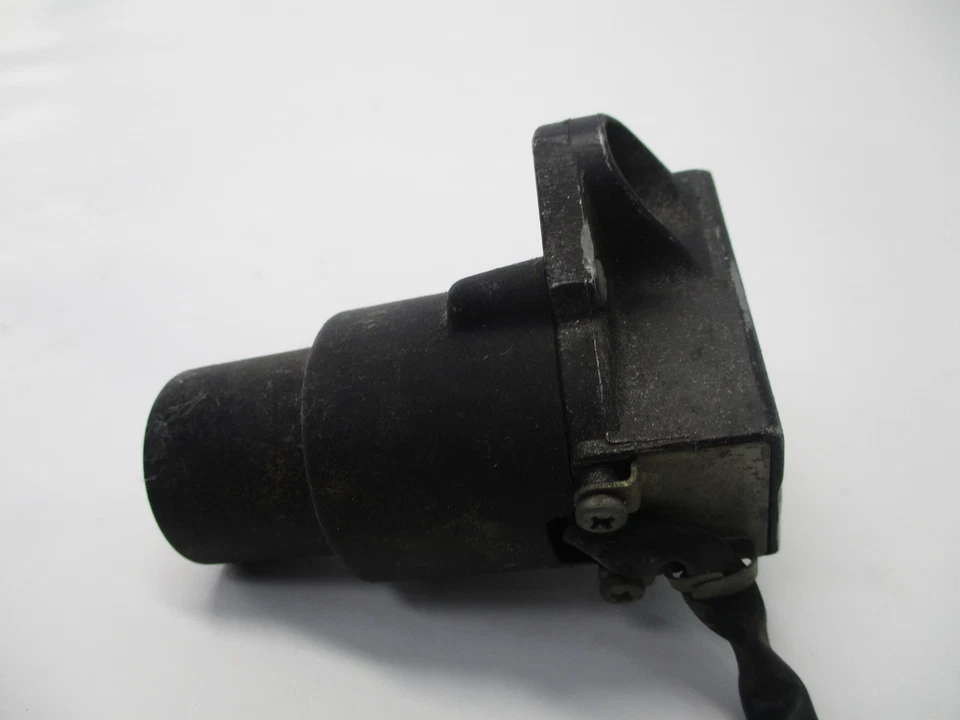 79 INTERRUPTOR DE BLOQUEO DE DIRECCIÓN ENCENDIDO PRINCIPAL YAMAHA XS400 2F Foto 4 de 4