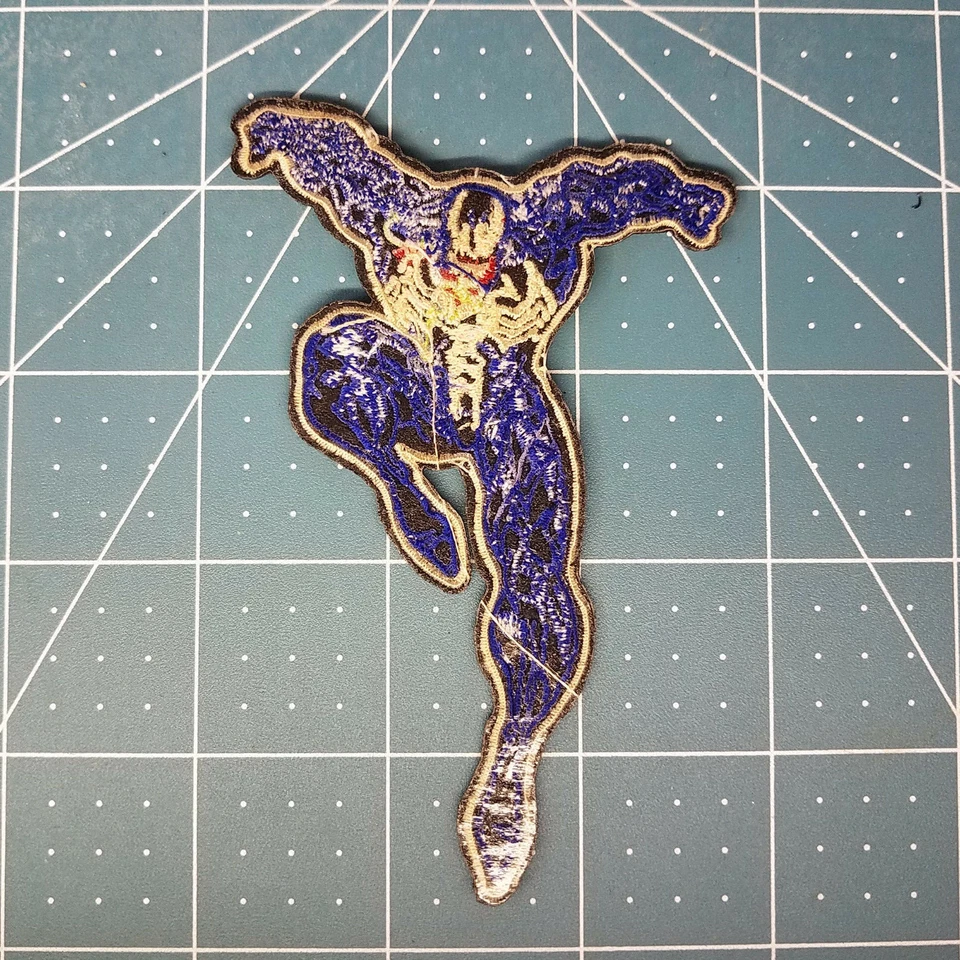 Spider-man Venom Figure  Patch 4  inches tall - Image 3 of 3
