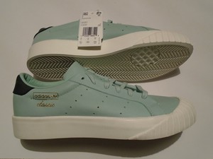 adidas classic everyn