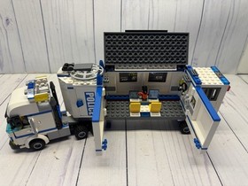 Lego # 7288 ~ City  Mobile Police Unit w/ Instruction Manuals and Minifigs